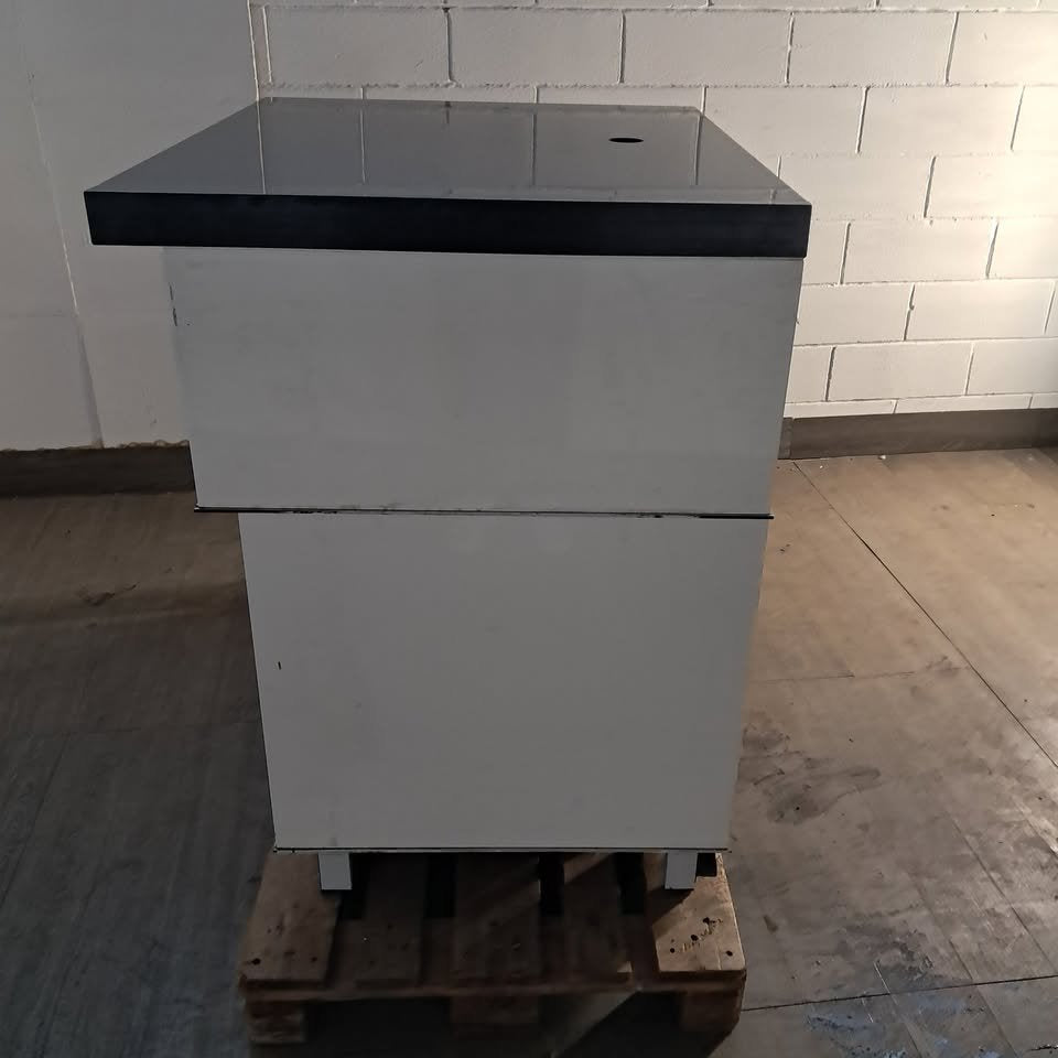 Banco per macchina caffe' L 103 P 86 H 113, usato per ristorazione Attrezzatura da ristorazione usata Sd Service Store