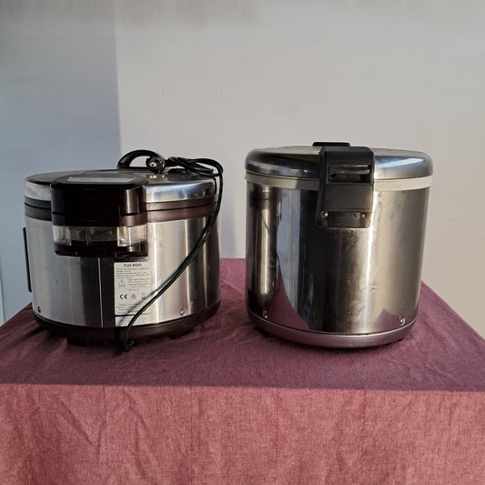 Cuoci riso elettrico compreso secondo contenitore ; 220 v, usato per ristorazione Attrezzatura da ristorazione usata Sd Service Store
