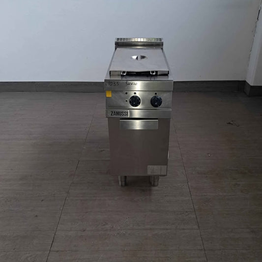 Friggitrice a gas con 2 cestelli ( marca Zanussi ) L 90 P 40 H 85, usata per ristorazione Attrezzatura da ristorazione usata Sd Service Store