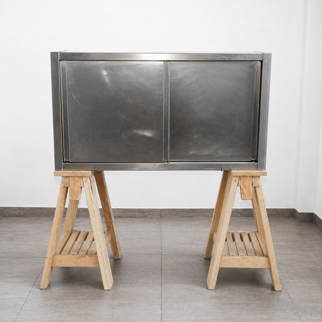 Pensile a muro in acciaio Aisi 304 misure ; L 120 P 40 H 65, usato per ristorazione Attrezzatura da ristorazione usata Sd Service Store