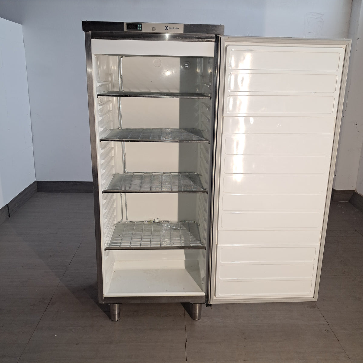 Congelatore negativo a colonna Electrolux, L 70 cm, P 50 cm, H 176 cm — usato Attrezzatura da ristorazione usata Sd Service Store