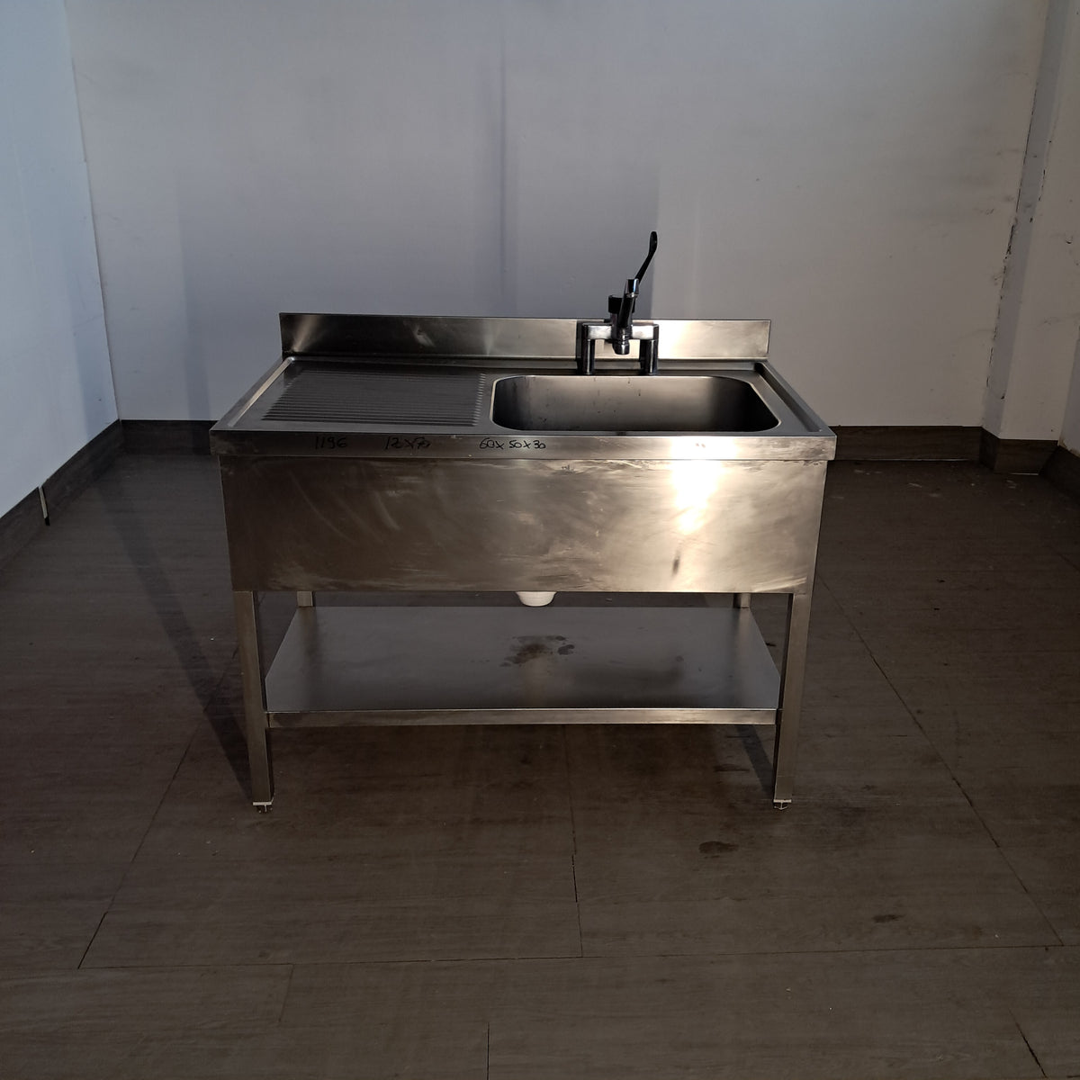 Lavandino 1 vasca in acciaio AISI 304 per ristorante (vasca 60x50x30) L 120 P 70 H 85