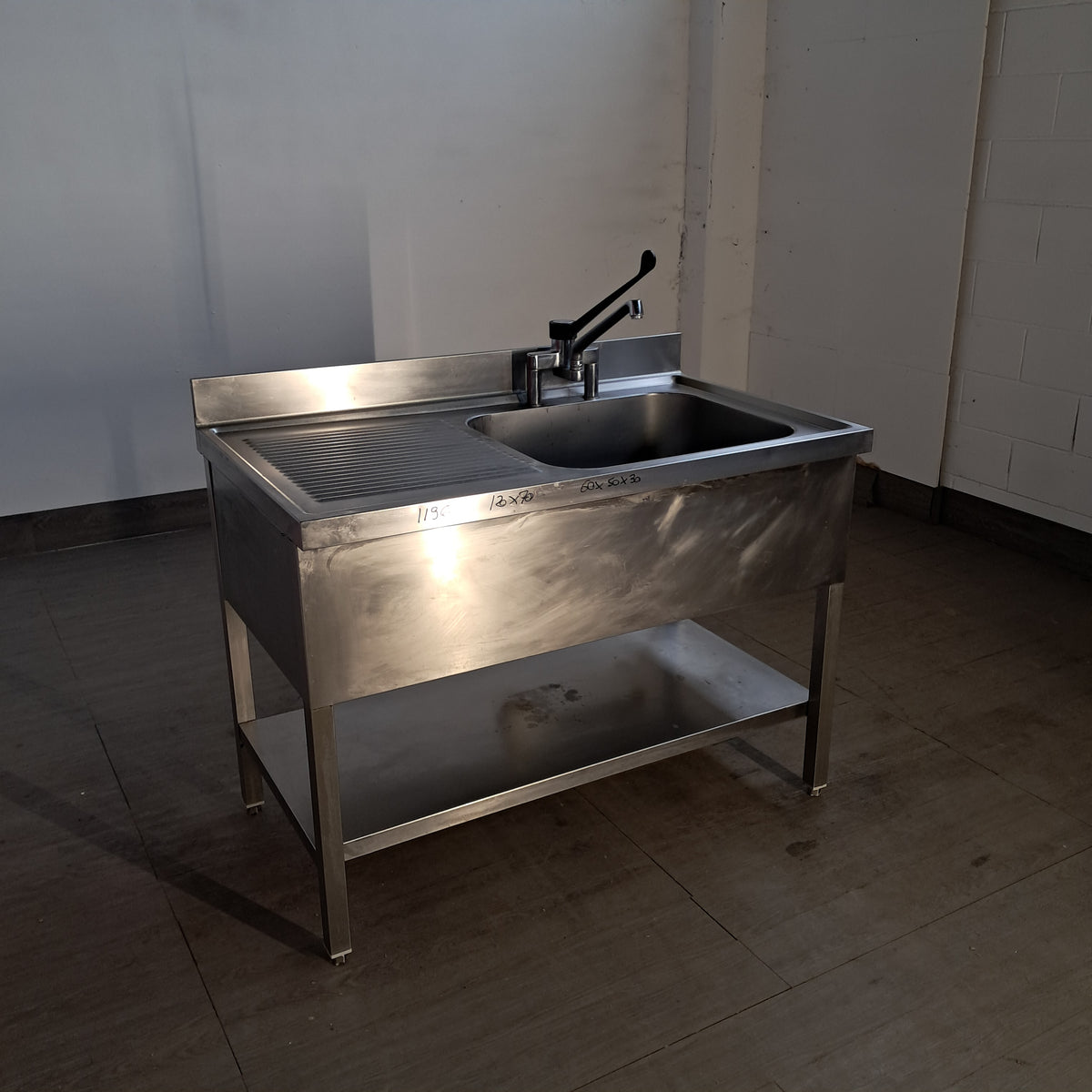 Lavandino 1 vasca in acciaio AISI 304 per ristorante (vasca 60x50x30) L 120 P 70 H 85
