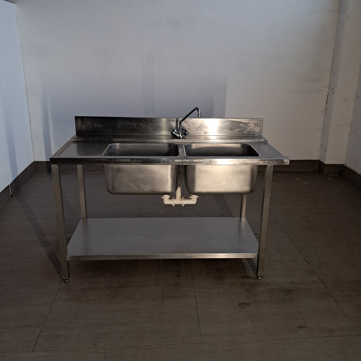 Lavandino inox AISI 304 a 2 vasche con aggancio lavastoviglie a capote, L 150 cm, P 75 cm, H 85 cm — usato Attrezzatura da ristorazione usata Sd Service Store