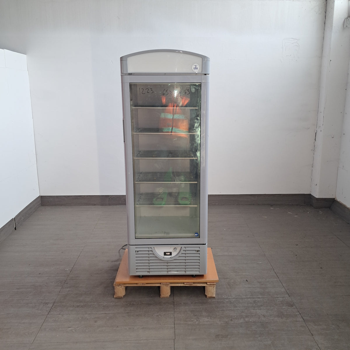 Vetrina congelatore a colonna con porta in vetro, L 65 cm, P 60 cm, H 189 cm — usata Attrezzatura da ristorazione usata Sd Service Store