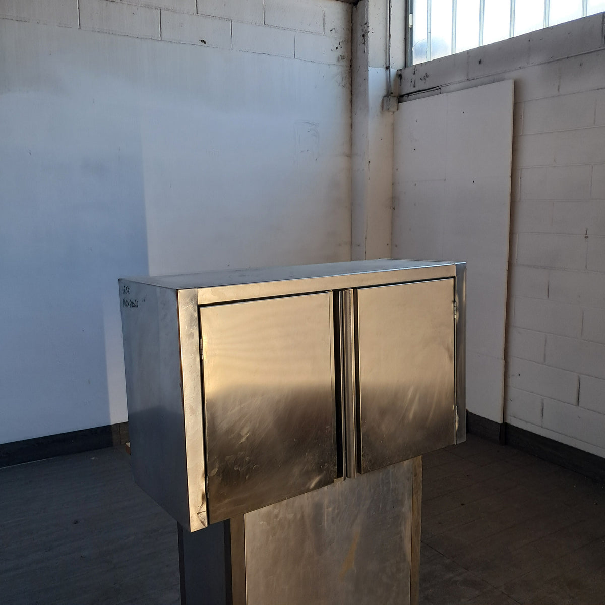 Pensile a muro in acciaio Aisi 304 con 2 sportelli  L 100 P 40 H 60