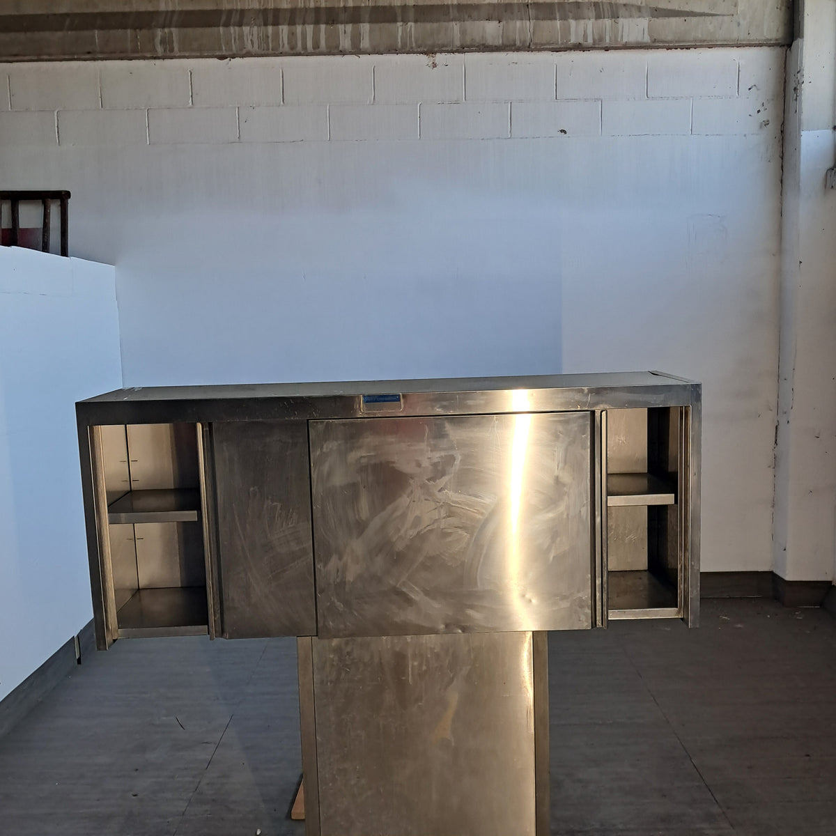 Pensile a muro in acciaio Aisi 304 con 2 sportelli  L 160 P 40 H 66
