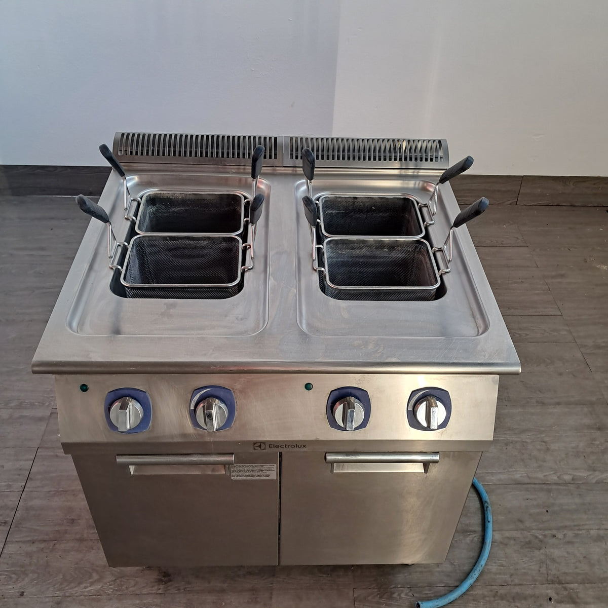 Bollitore Cuocipasta elettrico in acciaio Aisi 304  2 vasche  (380 v) (Marca Elextrolux)   L 80 P 70 h 85