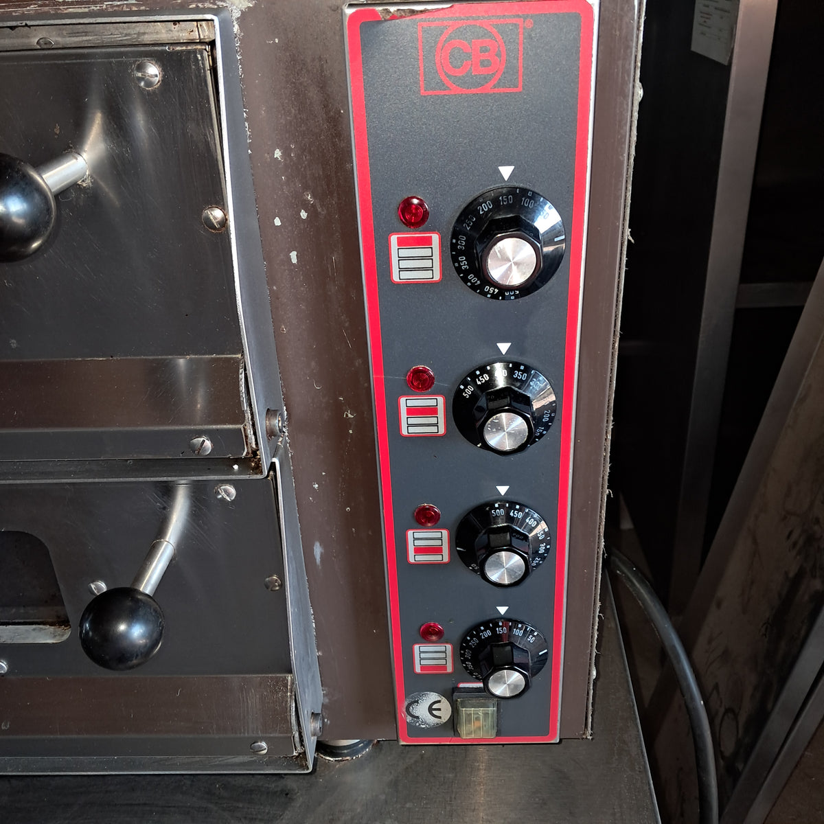 Forno pizza 2 bocche elettrico per pizza (380 V)  doppia camera  (dimensioni interne della camera