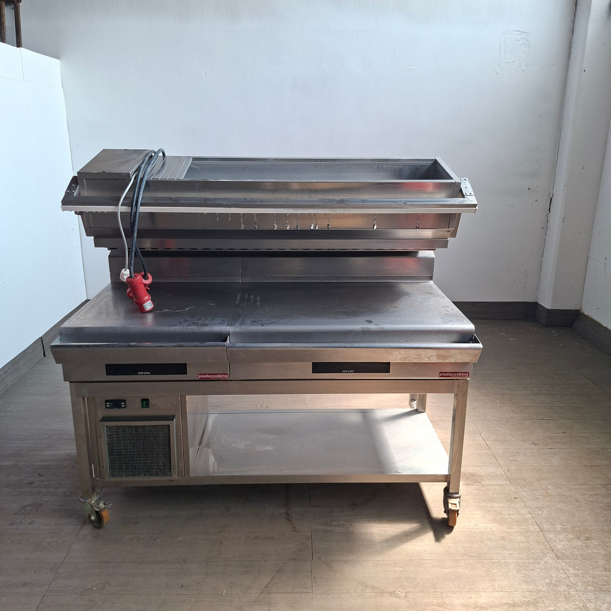Piastra per cottura piadine o carne per ristorante (380 V) L 150 P 90 H 135 Attrezzatura da ristorazione usata Sd Service Store