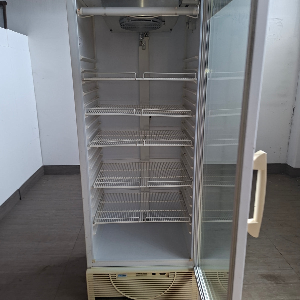 Vetrina bibite per ristorante pizzeria (grandi dimensioni) L 74 P 65 H 195