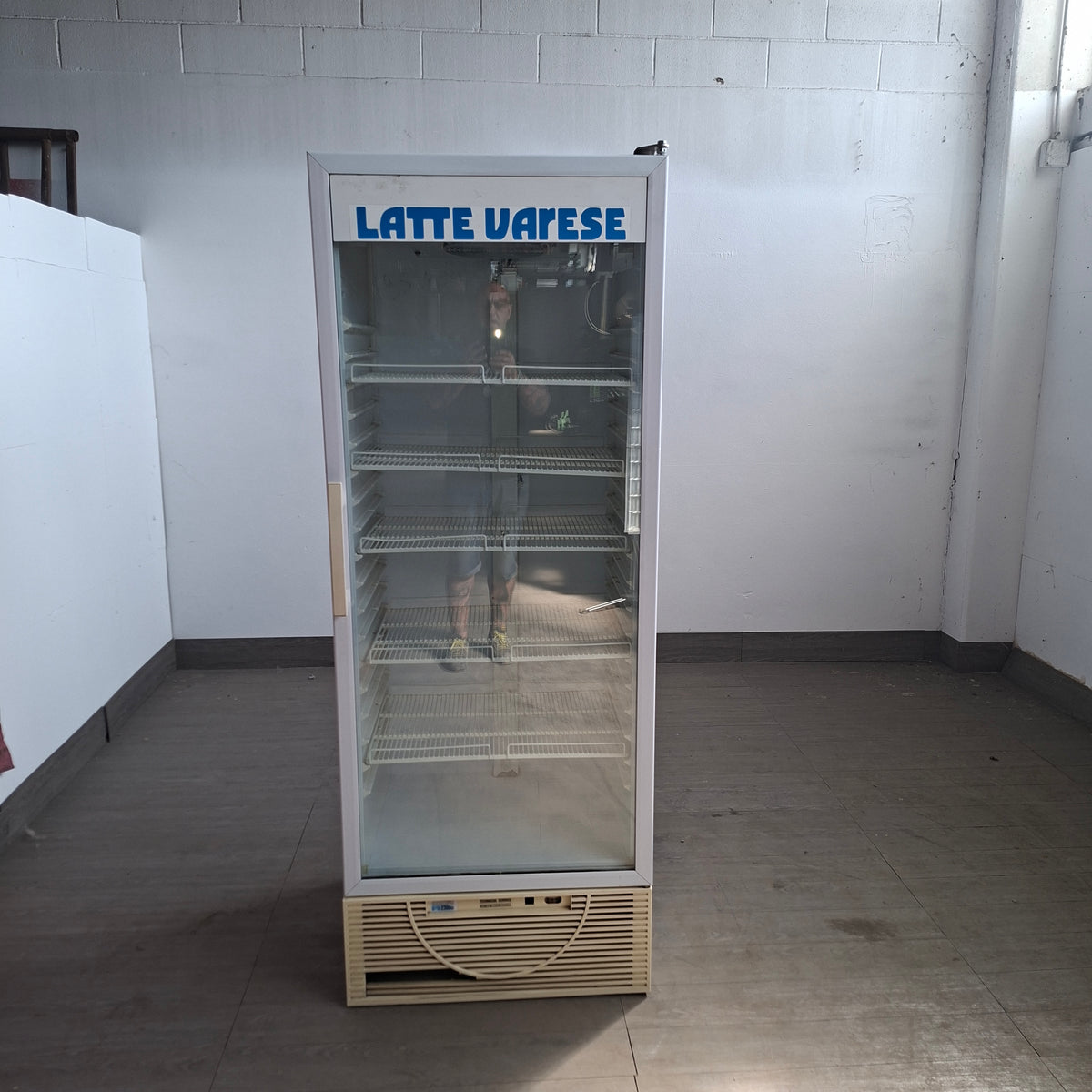 Vetrina bibite per ristorante pizzeria (grandi dimensioni) L 74 P 65 H 195