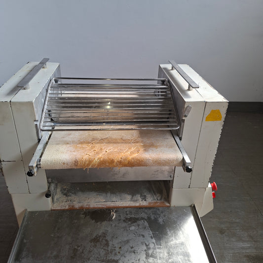 Filonatroce per pane ( 380 w) marca pietroberto Attrezzatura da ristorazione usata Sd Service Store
