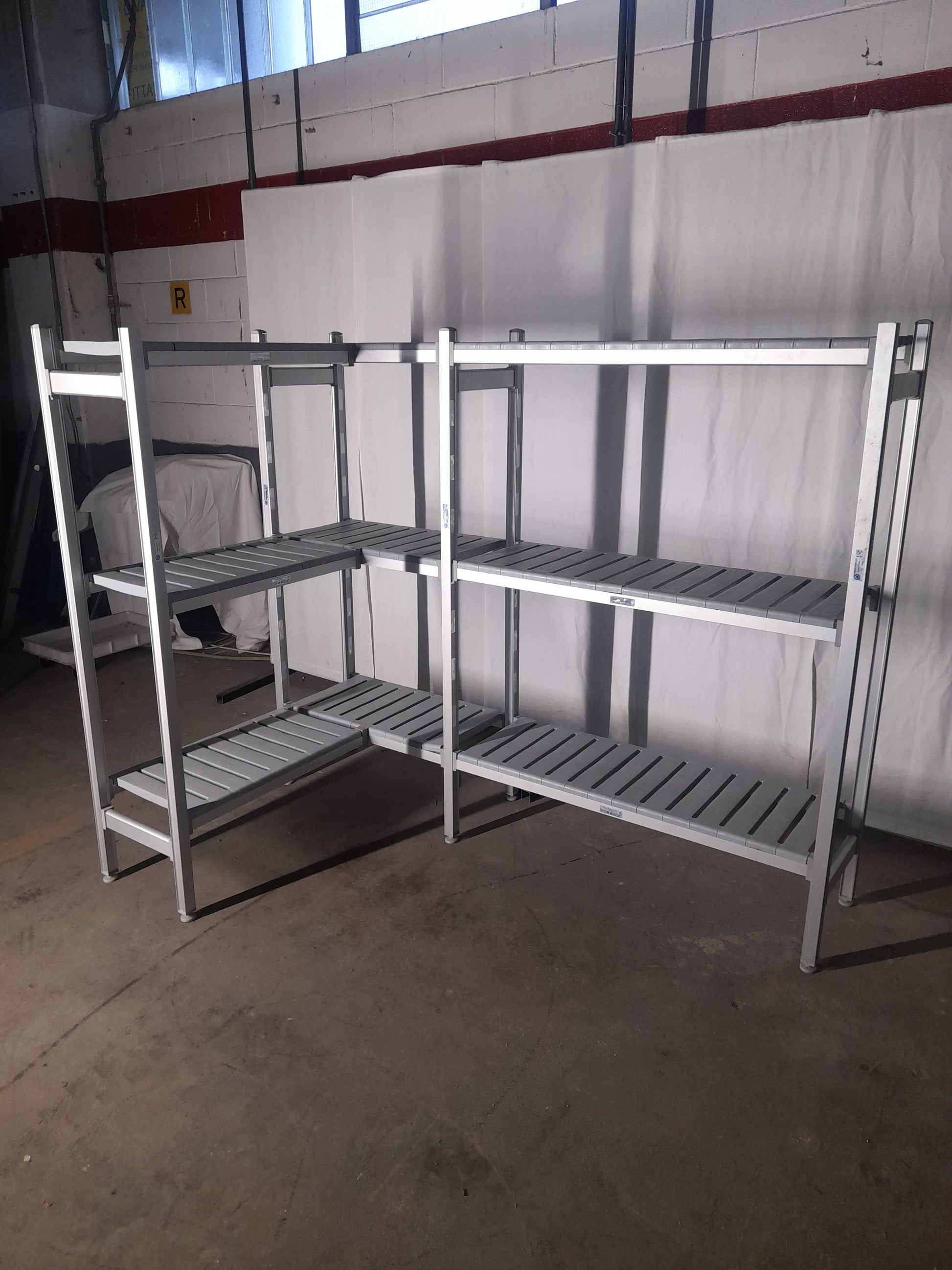 Scaffali usati per cella frigorifera usati misure L 226 P 112 Alto 155 (larg piano appoggio 37 cm) Attrezzatura da ristorazione usata Sd Service Store   