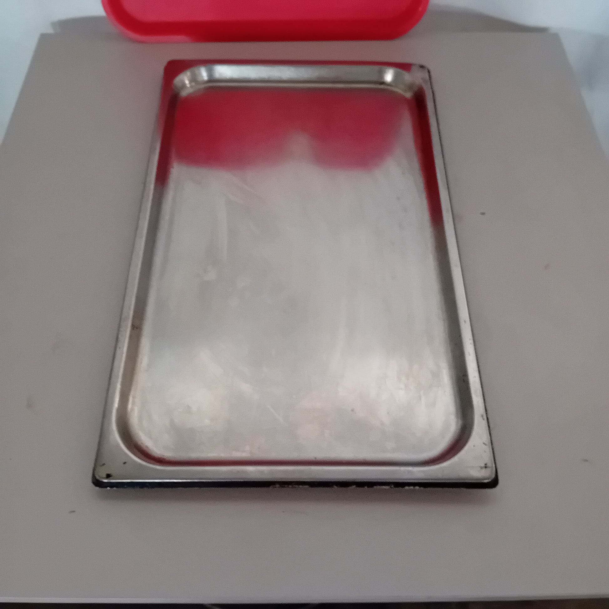 Teglia gastronorm usata 53x32cm, altezza 2cm Attrezzatura da ristorazione usata Sd Service Store