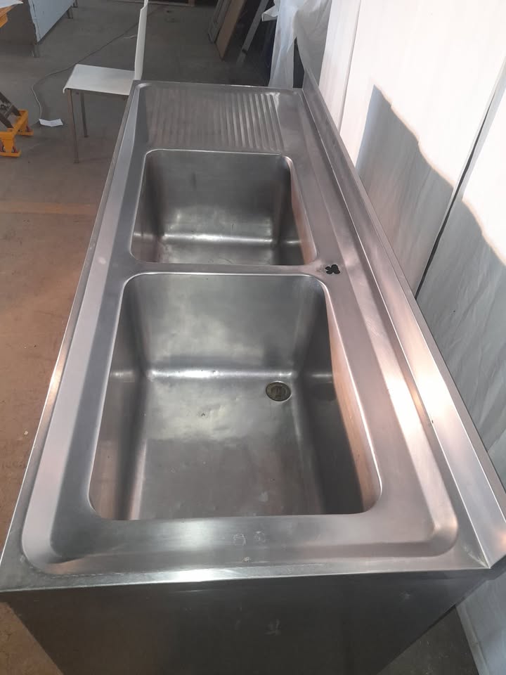 Lavandino 2 vasche in acciaio AISI 304 con 2 sportelli per ristorante (Marca MBM) L 190 P 70 Alto 85 (vasca 60x47xx35)