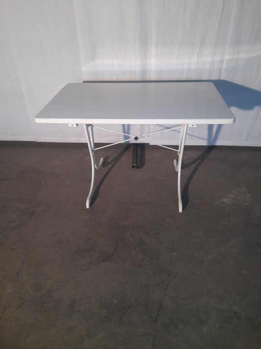 8 tavoli in ferro ripieghevoli, uso esterno, P 118 L 76 cm — usati Attrezzatura da ristorazione usata Sd Service Store