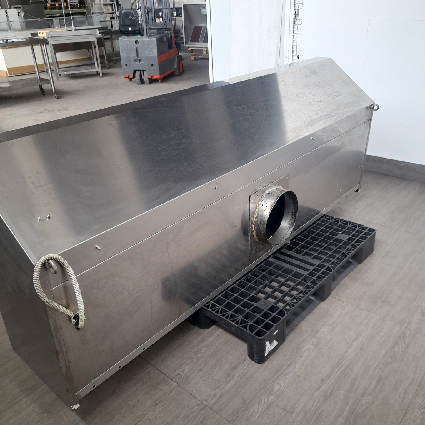 Cappa d'aspirazione usata in acciaio inox aisi 304 misure L 240 P 90 Alta 45 Attrezzatura da ristorazione usata Sd Service Store   