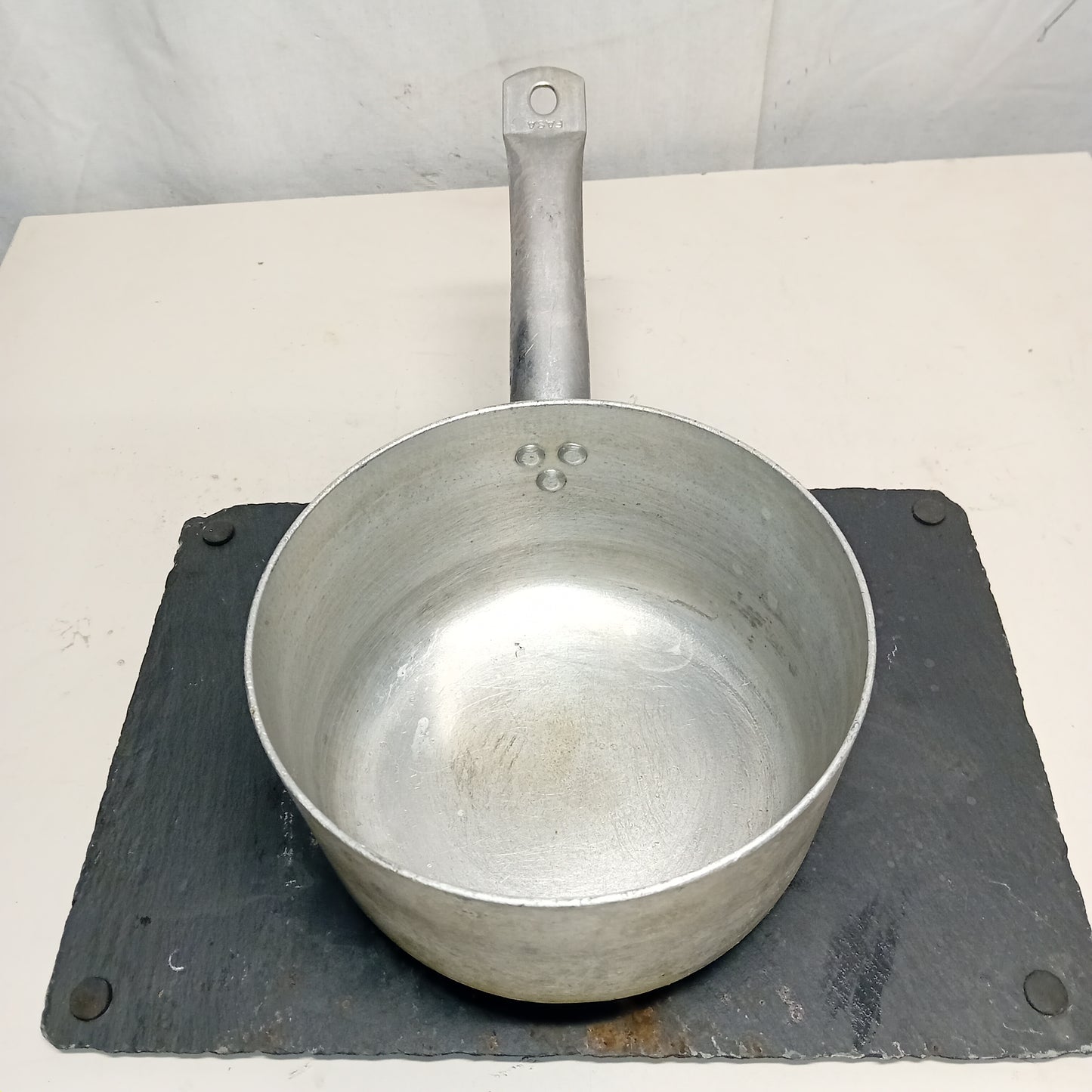 Pentola con manico in alluminio, diametro 20cm, altezza 10cm, usata per ristorazione Attrezzatura da ristorazione usata Sd Service Store