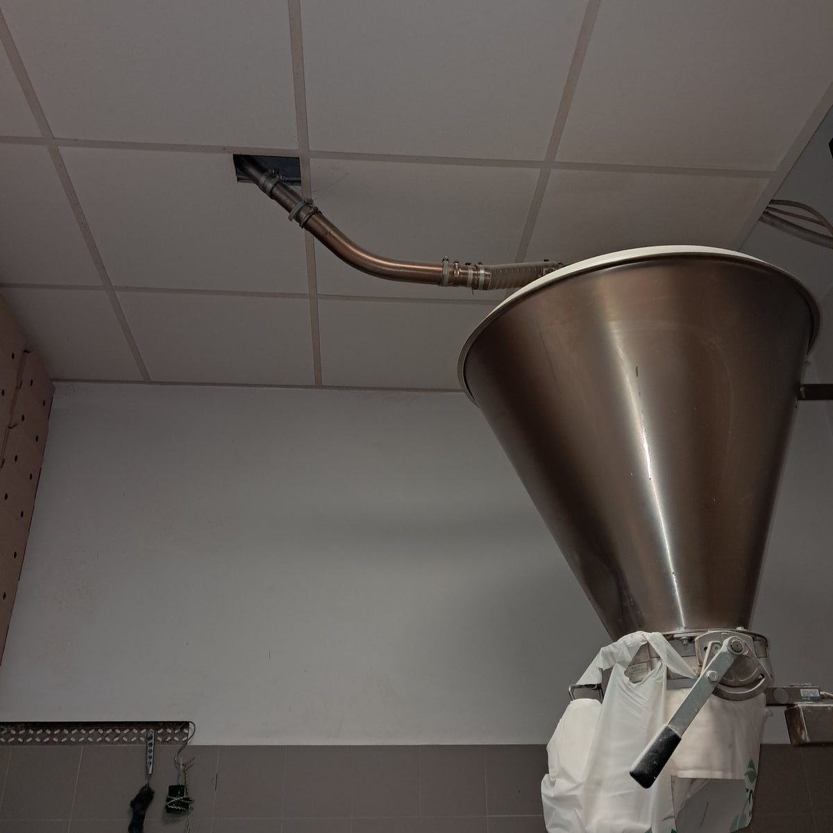 2 silos per farina in acciaio inox AISI 304 — usati per panificio