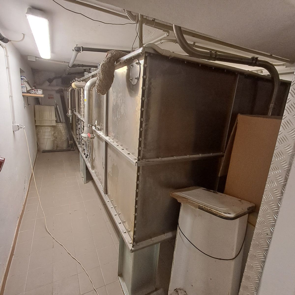 2 silos per farina in acciaio inox AISI 304 — usati per panificio