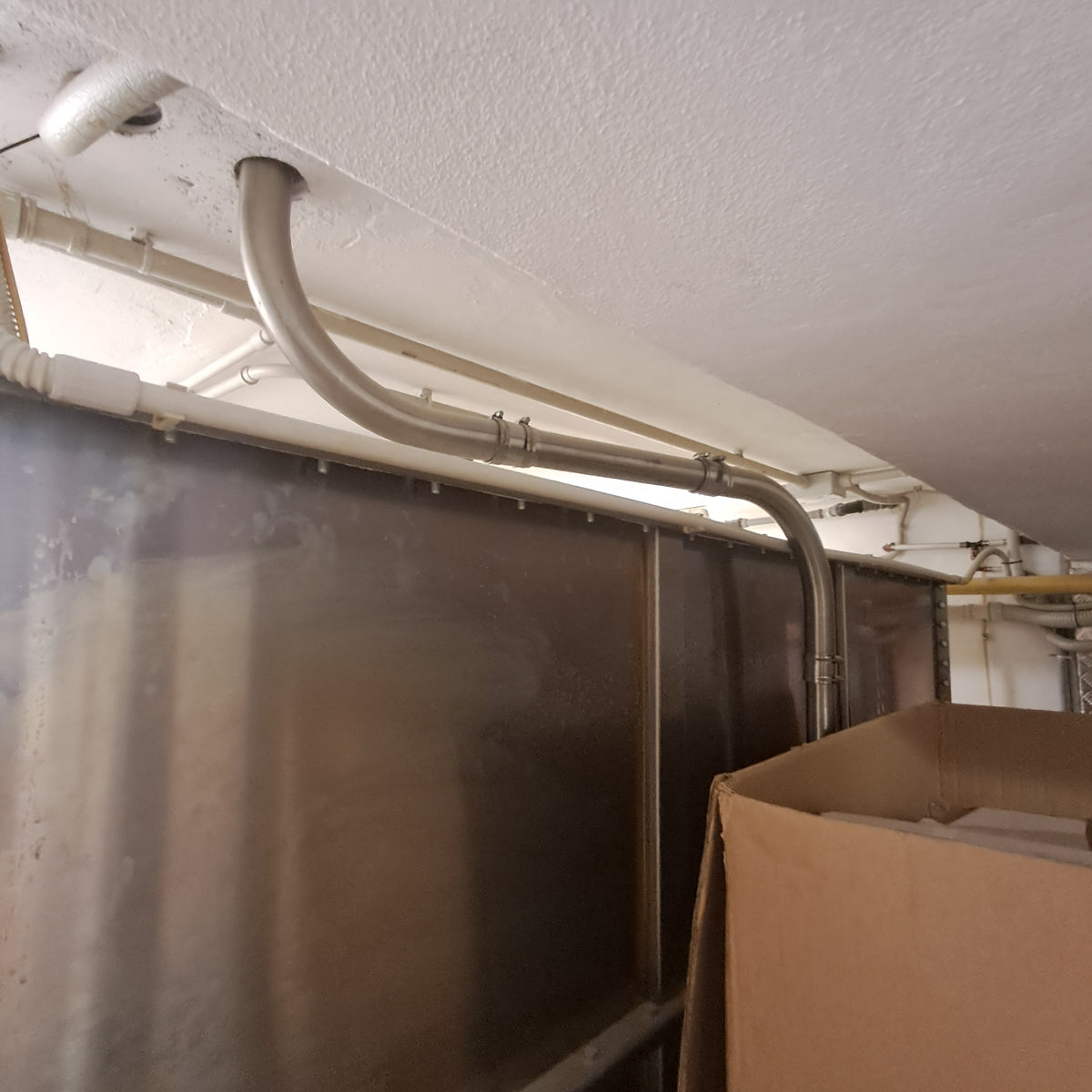 2 silos per farina in acciaio inox AISI 304 — usati per panificio