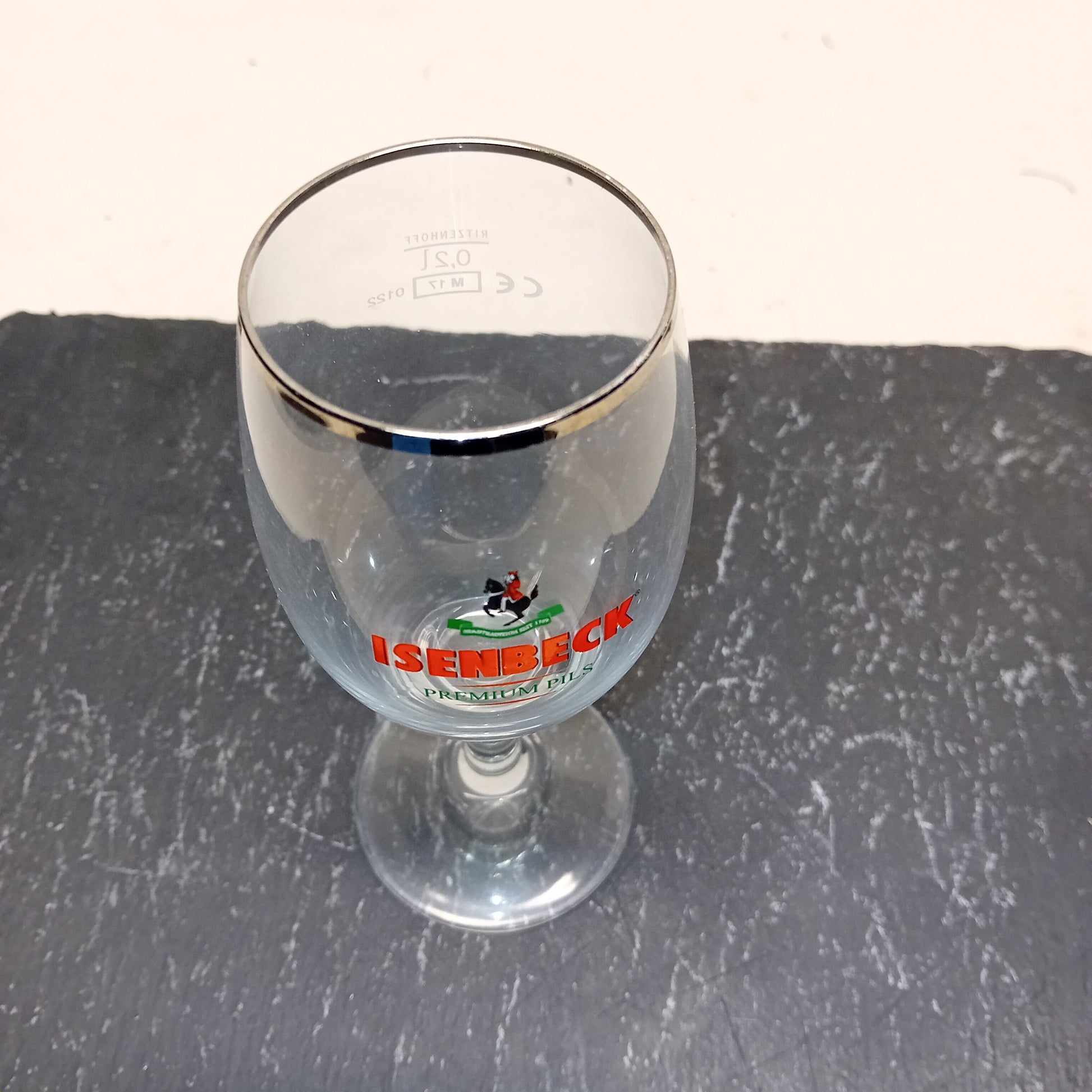 Bicchiere in vetro da 0,2l., marca Isenbeck Premium Pils,usato per la risorazione Attrezzatura da ristorazione usata Sd Service Store