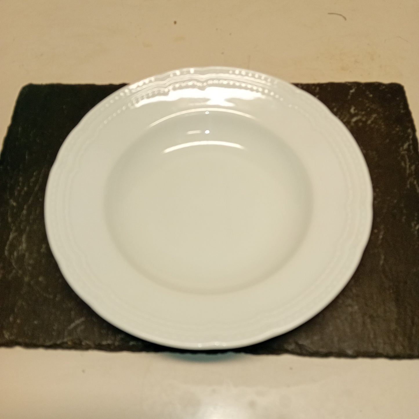 Piatto fondo in porcellana, diametro 24cm, marca Schonwald,usato per la risorazione Attrezzatura da ristorazione usata Sd Service Store