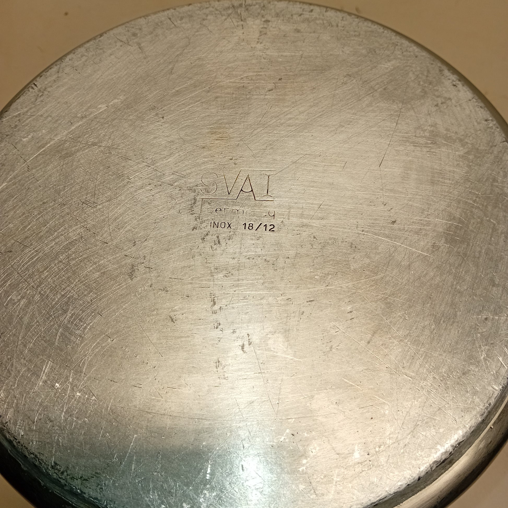 Pentola con coperchio a induzione, acciaio inox 18/12, diametro 30cm, altezza 22cm,usata per la risorazione Attrezzatura da ristorazione usata Sd Service Store
