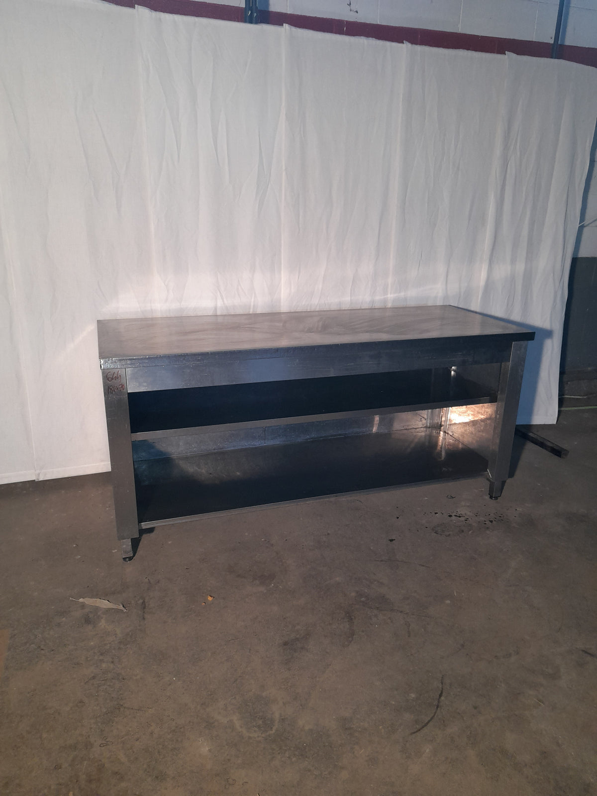 Banco inox AISI 304 con mensola interna, L 180 cm, P 70 cm, H 85 cm — usato Attrezzatura da ristorazione usata Sd Service Store
