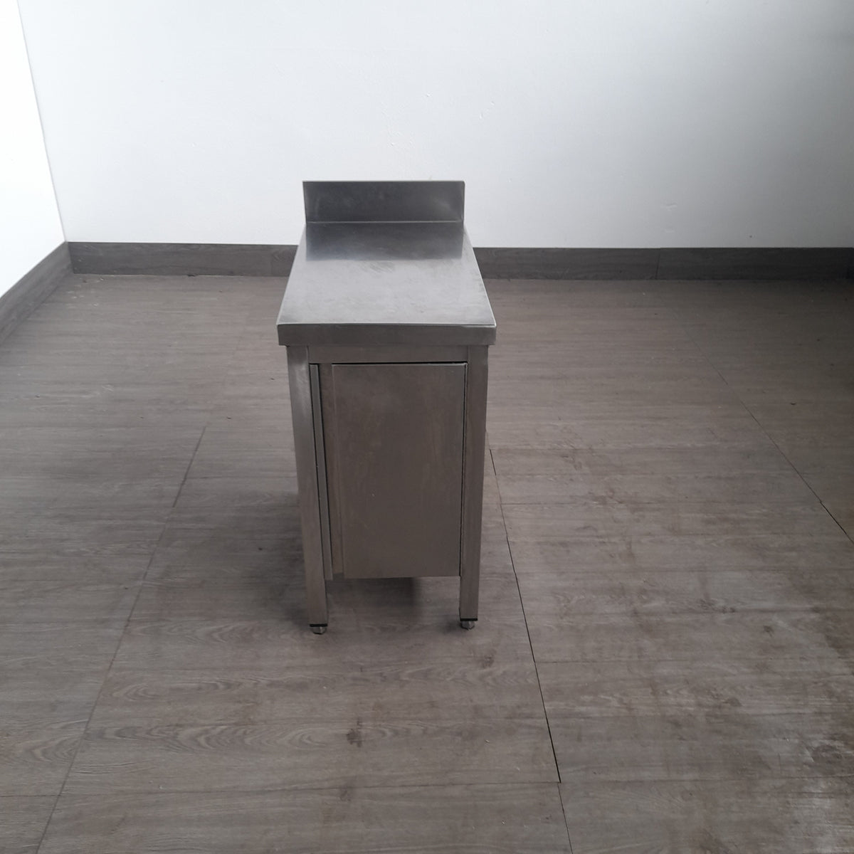 Banco neutro inox AISI 304 con sportello, L 40 cm, P 40 cm, H 85 cm — usato Attrezzatura da ristorazione usata Sd Service Store