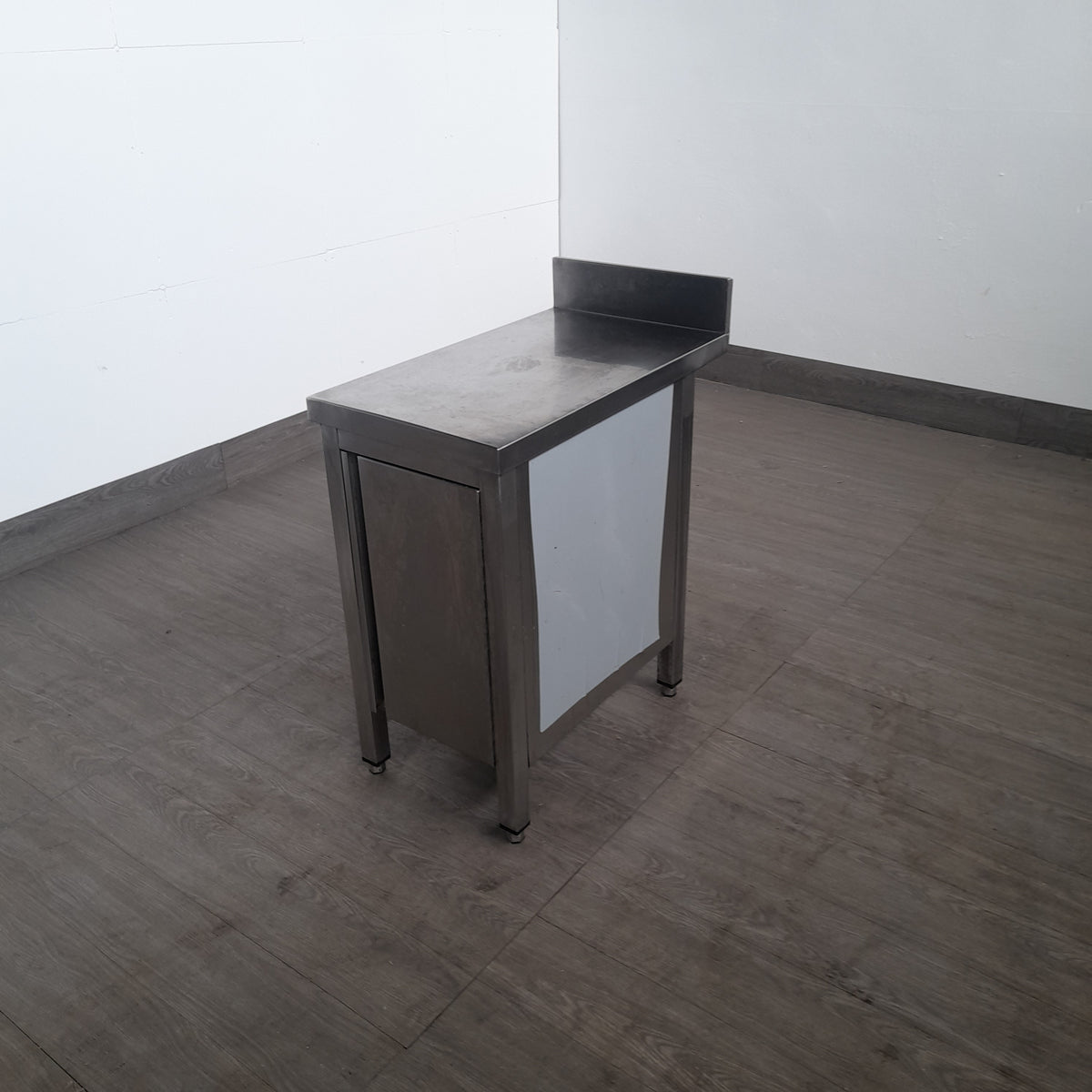 Banco neutro inox AISI 304 con sportello, L 40 cm, P 40 cm, H 85 cm — usato Attrezzatura da ristorazione usata Sd Service Store