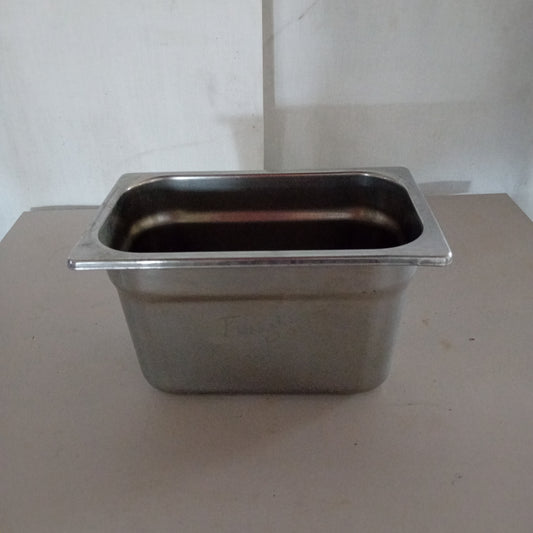 Contenitore Gastronorm GN 1/4, 26 × 16 cm, H 15 cm — usato Attrezzatura da ristorazione usata Sd Service Store