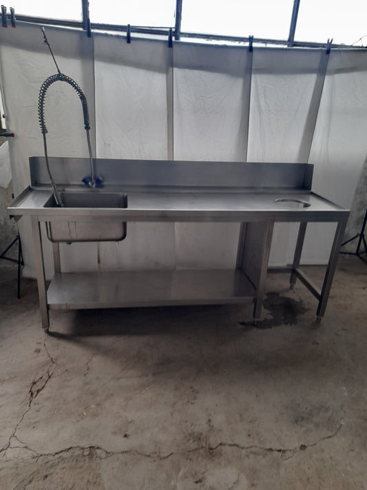 Lavandino inox AISI 304 a 1 vasca con aggancio per lavastoviglie a capote, L 210 cm, P 70 cm, H 85 cm — usato Attrezzatura da ristorazione usata Sd Service Store