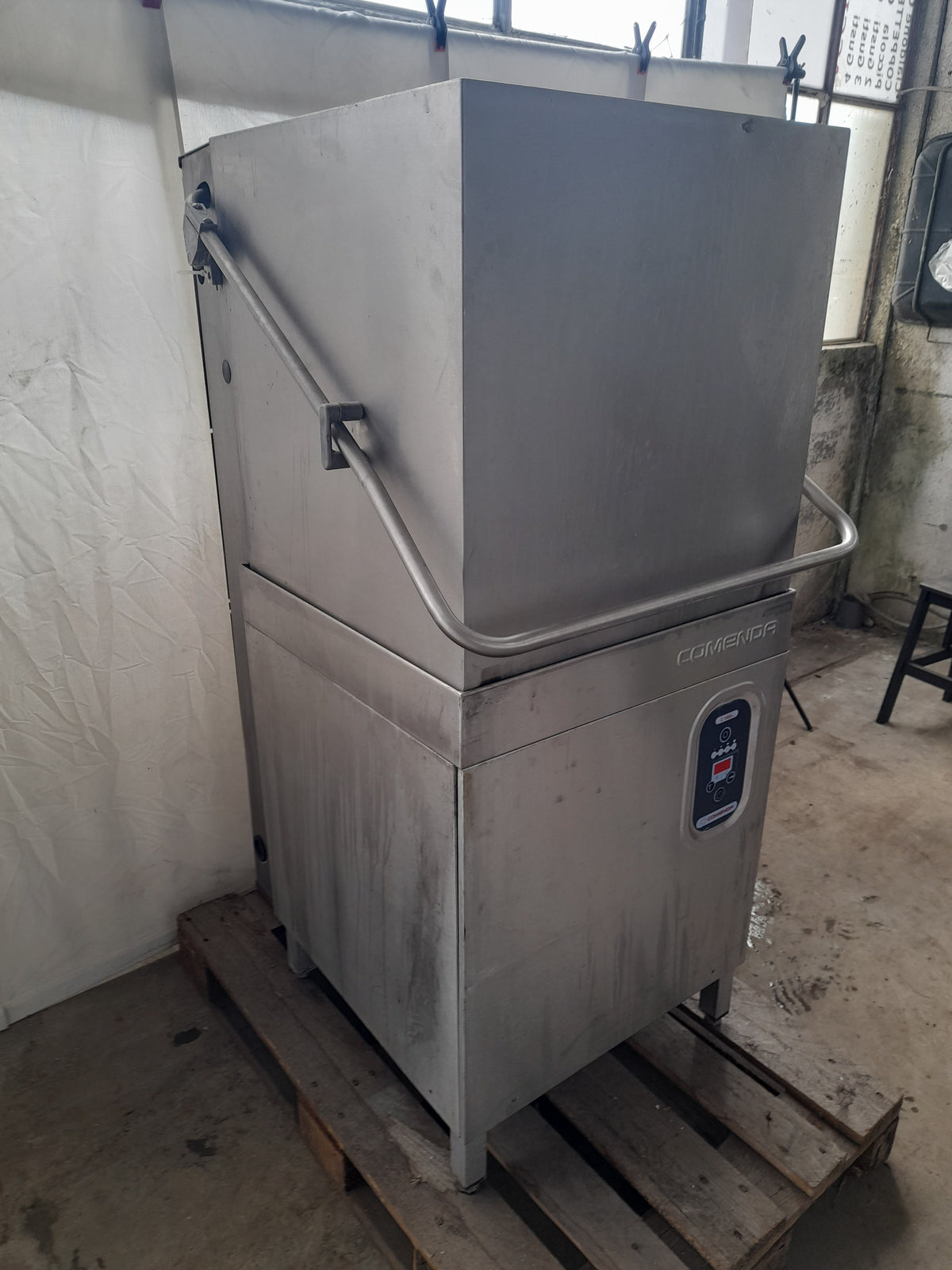 Lavastoviglie a capote Commenda, cesto 50 × 50 cm, L 72 cm, P 75 cm, H aperta 183 cm — usata Attrezzatura da ristorazione usata Sd Service Store