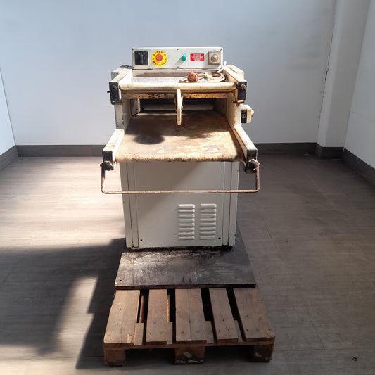 Macchinario a rullo per pane con tappeto 50 cm, 380 V, tappeto da sostituire — usato Attrezzatura da ristorazione usata Sd Service Store