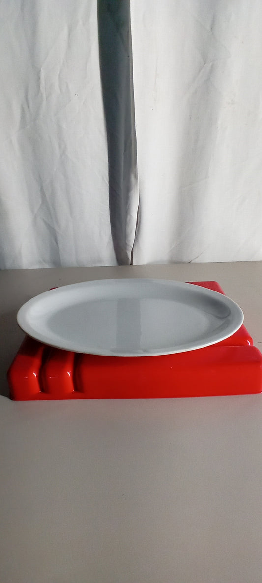 Piatto piano design Saturnia in porcellana, 32 × 20 cm — usato Attrezzatura da ristorazione usata Sd Service Store