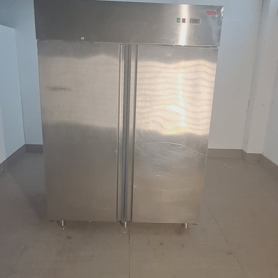 Frigorifero positivo a 2 colonne da 1400 L in acciaio inox AISI 304, L 144 cm, P 80 cm, H 200 cm — usato Attrezzatura da ristorazione usata Sd Service Store
