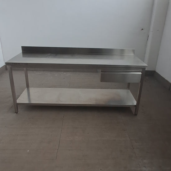 Tavolo in acciaio inox AISI 304 con 1 cassetto, L 200 cm, P 70 cm, H 85 cm — usato Attrezzatura da ristorazione usata Sd Service Store