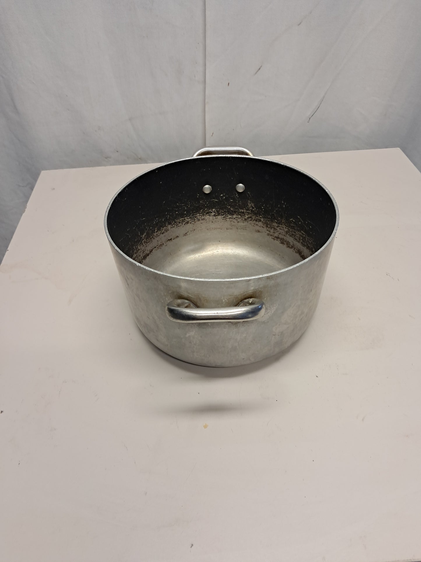 Pentola in alluminio diametro 24cm, altezza 13cm, usata per la ristorazione Attrezzatura da ristorazione usata Sd Service Store