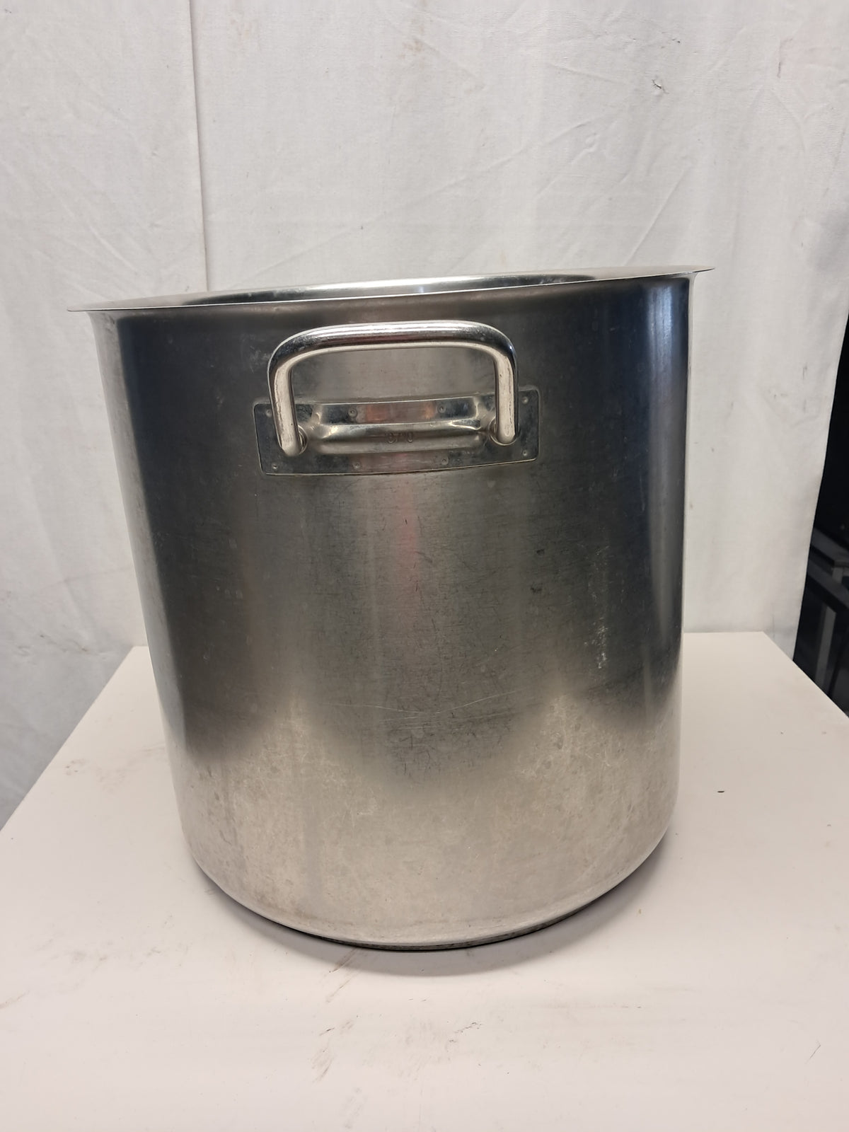 Pentola in alluminio con manici, Ø 43 cm — usata Attrezzatura da ristorazione usata Sd Service Store