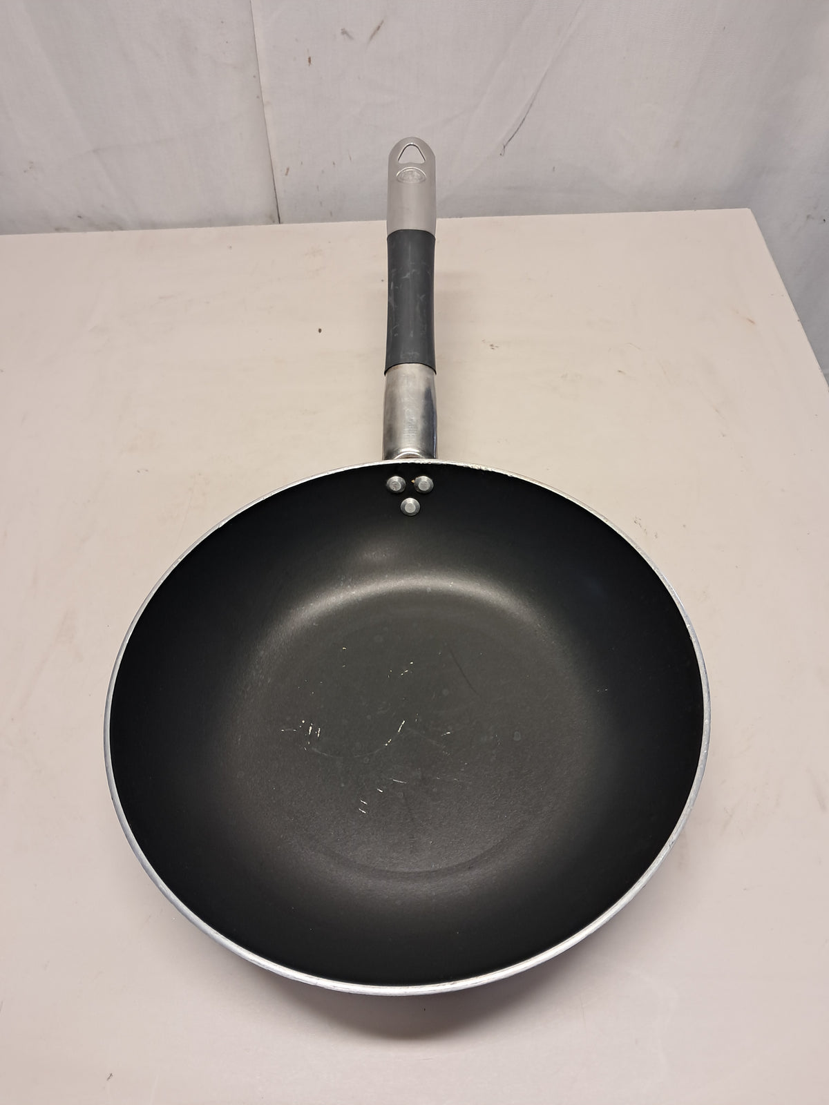 Padella a induzione, diametro 28 cm altezza 6 cm, marca Agnelli Attrezzatura da ristorazione usata Sd Service Store