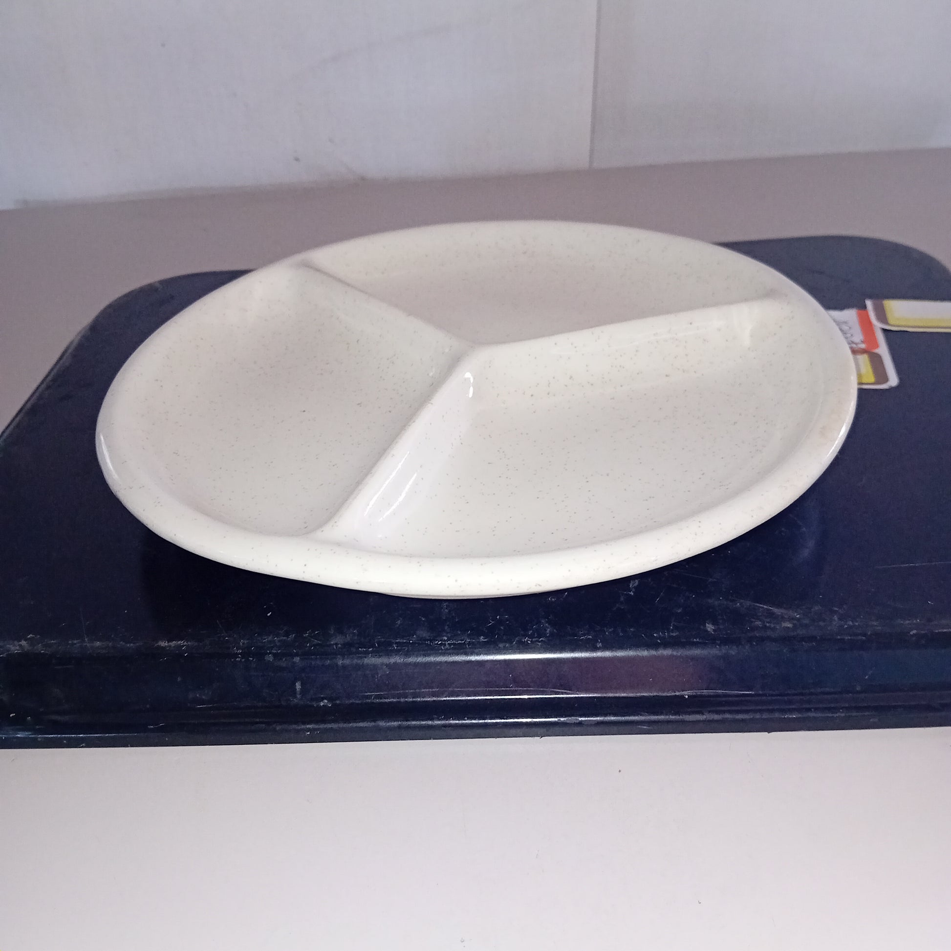 Piatti fondi usati in ceramica con 3 scomparti diametro 25cm Attrezzatura da ristorazione usata Sd Service Store