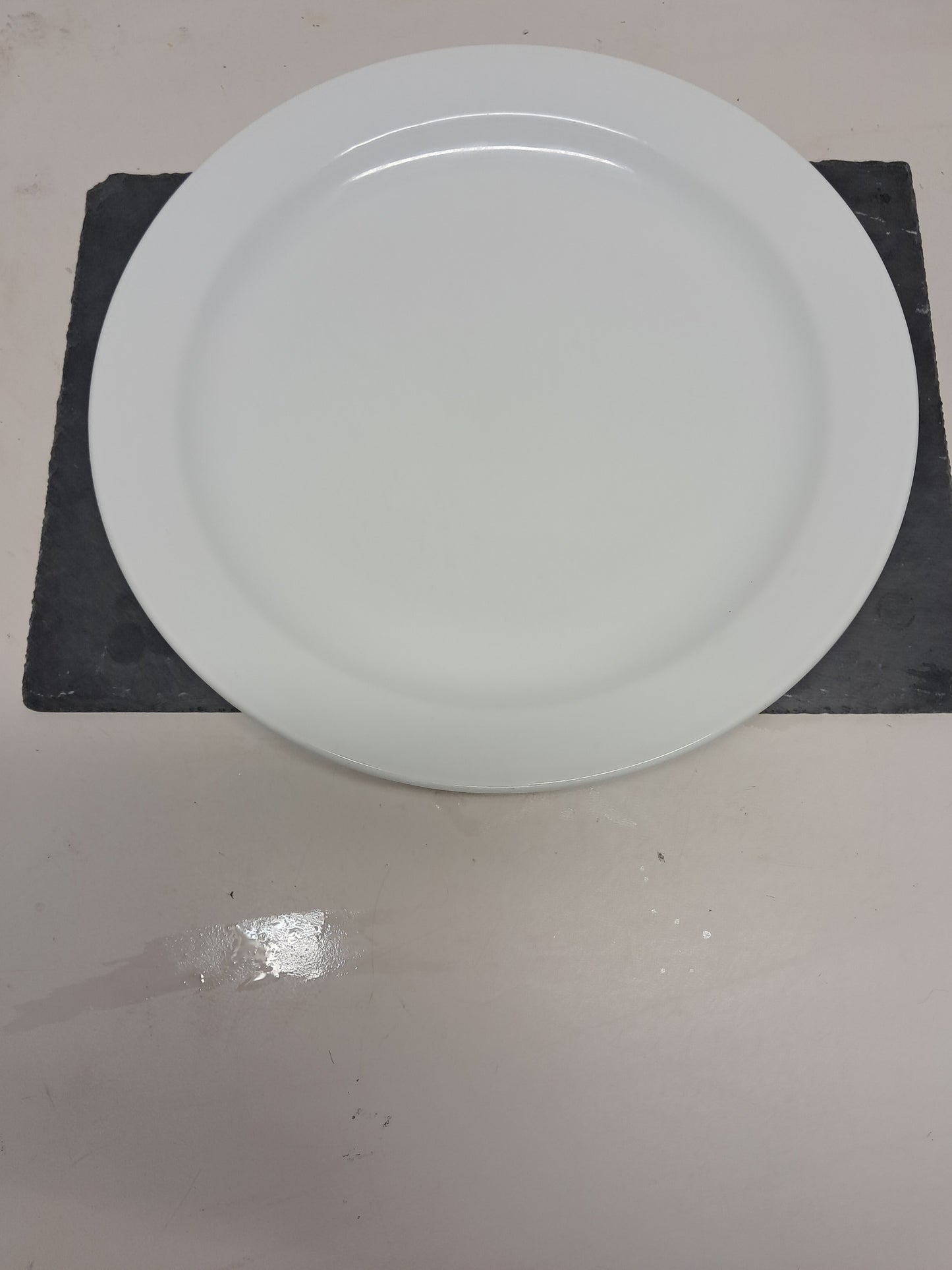 Piatti piani in porcellana, diametro 25cm, marca Tognana Attrezzatura da ristorazione usata Sd Service Store