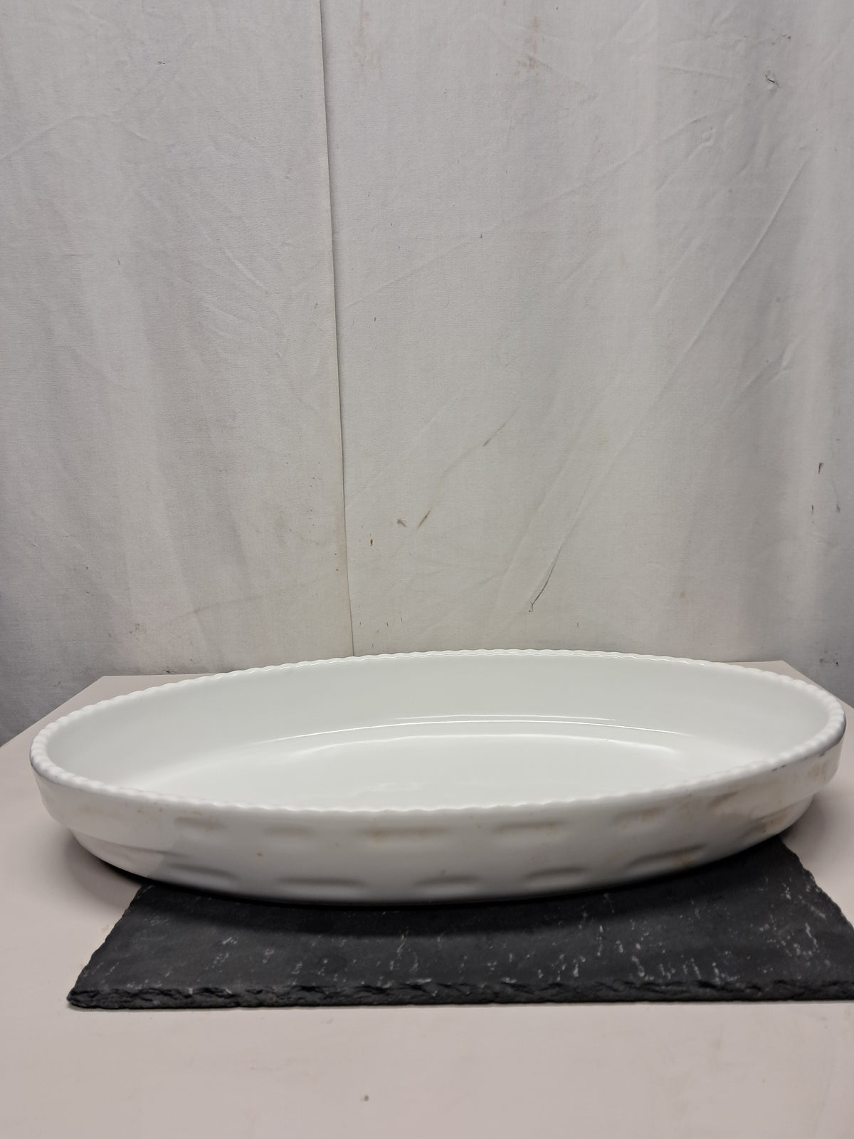 Pirofila in porcellana, 28x16cm, altezza 4,5cm usata per la ristorazione Attrezzatura da ristorazione usata Sd Service Store