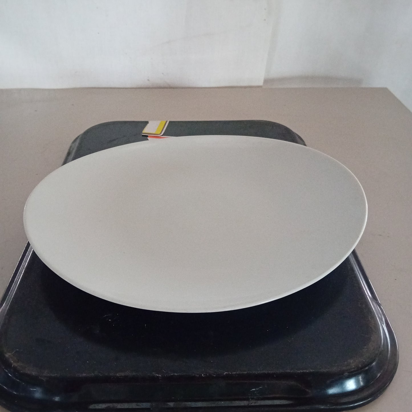 Piatti piani usati in ceramica Tognana, set da 5 pezzi venduti insieme Attrezzatura da ristorazione usata Sd Service Store