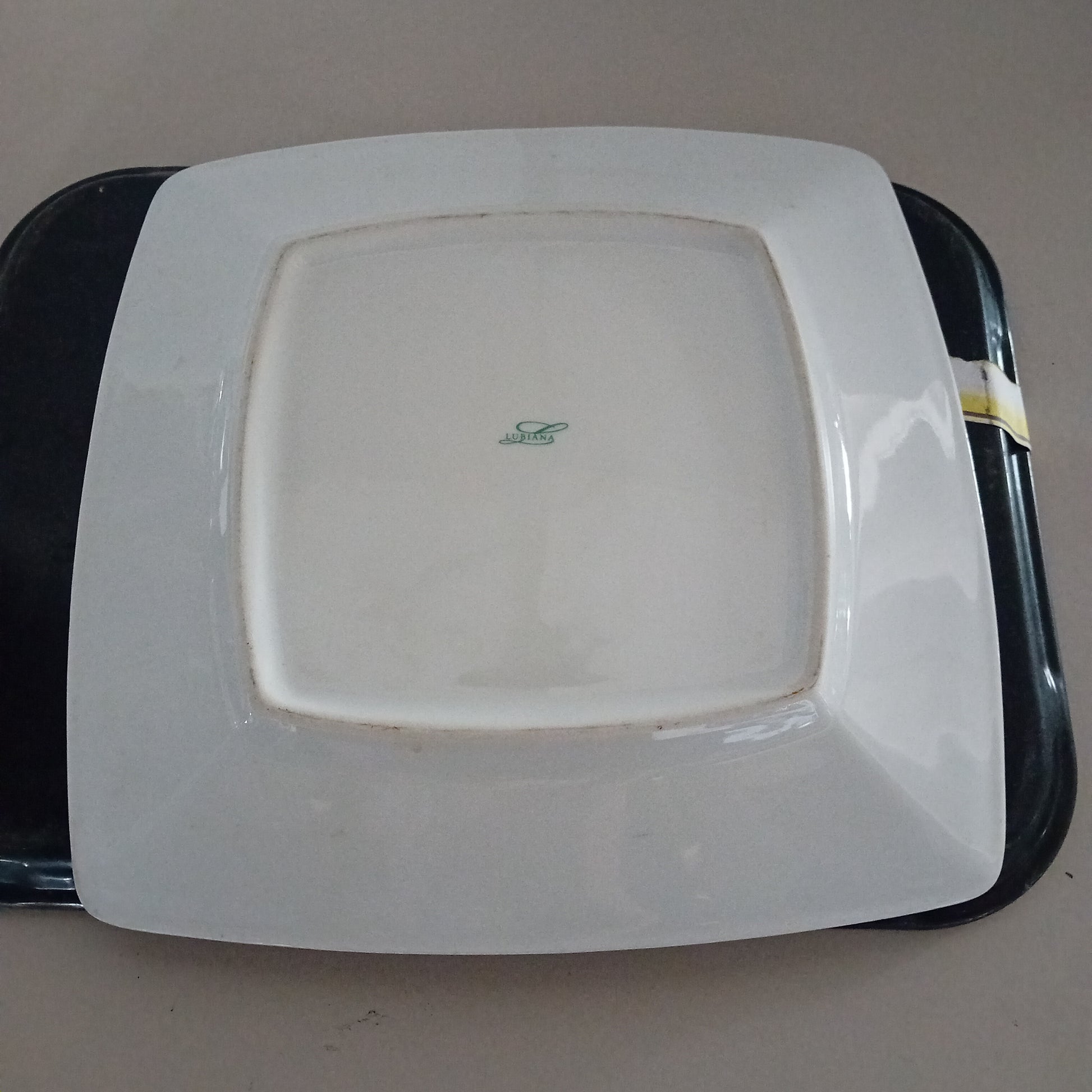 Piatto piano usato in porcellana marca Lubiana 32x32cm Ristorazione Sd Service Store