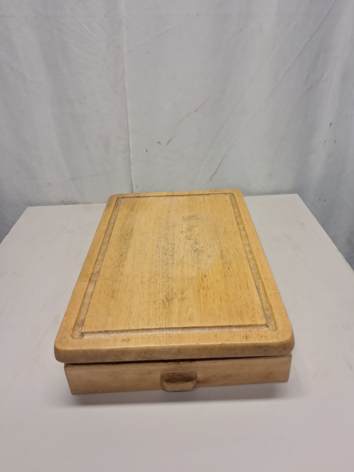 Tagliere in legno con contenitore, 43x28 cm, usato per la ristorazione Attrezzatura da ristorazione usata Sd Service Store