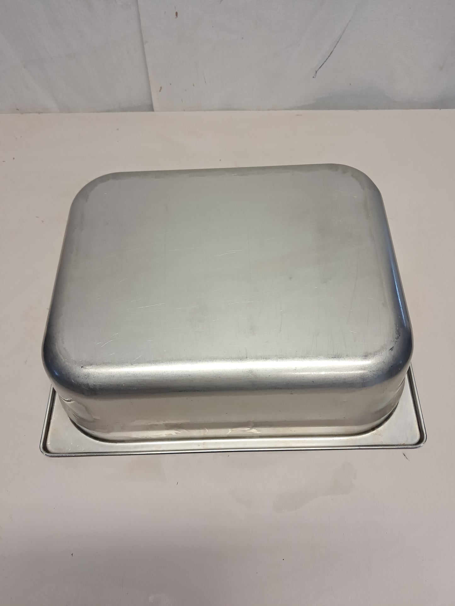 Contenitore gastronorm GN 1/2 32x26cm, H10cm, usato per la ristorazione Attrezzatura da ristorazione usata Sd Service Store
