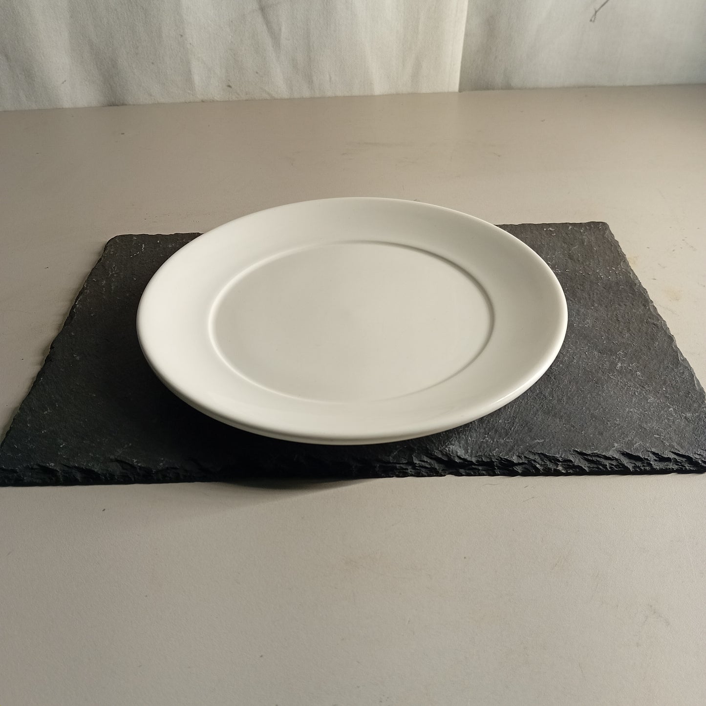 Piatto piano usato in porcellana, diametro 20cm, marca Dudson Ristorazione Sd Service Store